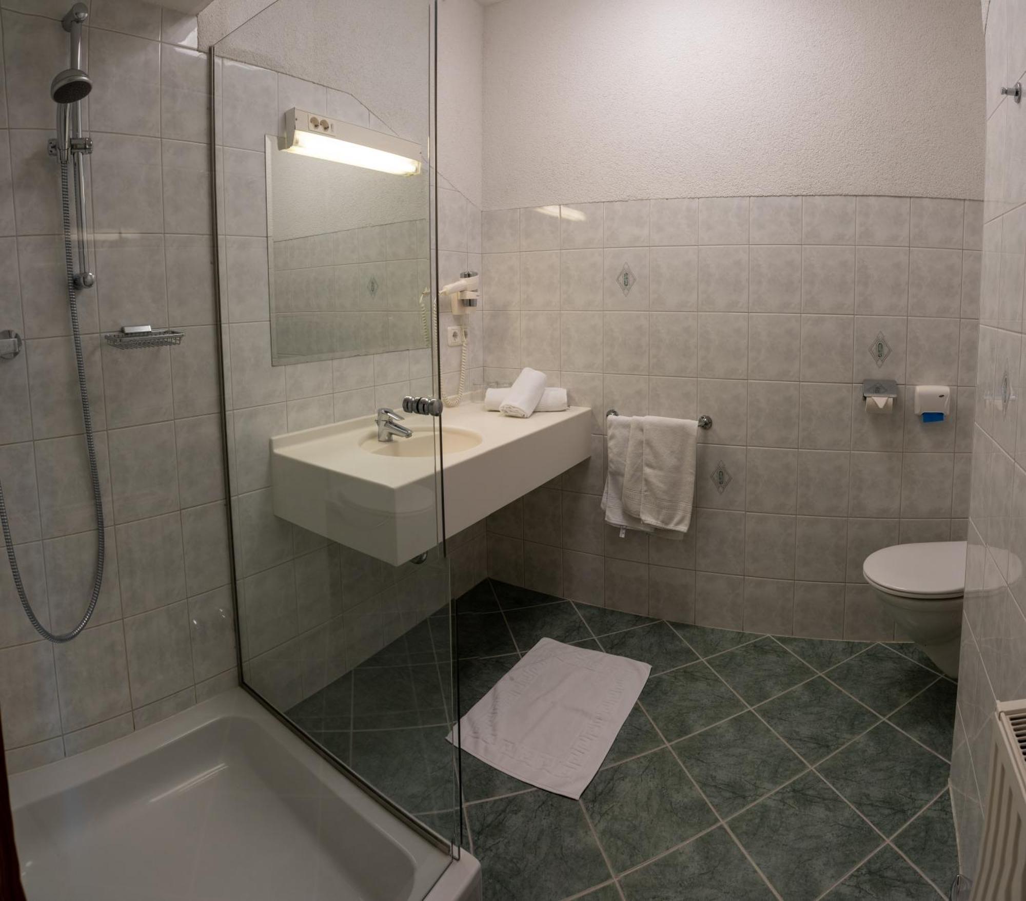 Fruehstueckspension Haus Mayr Hinterstoder Pokoj fotografie